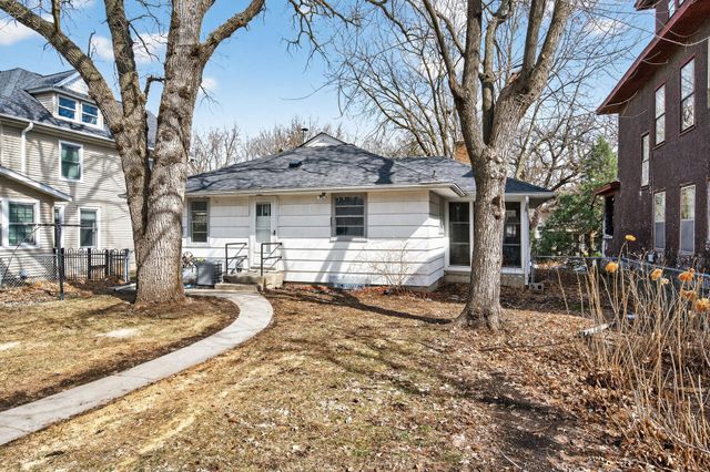 2842 Irving Avenue S, Minneapolis, MN 55408