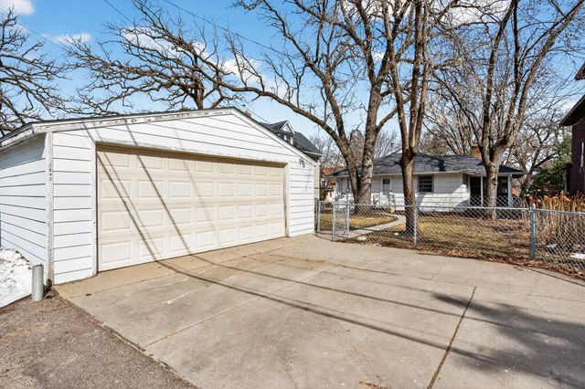 2842 Irving Avenue S, Minneapolis, MN 55408