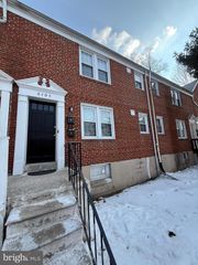 6105 CHINQUAPIN PKWY, Baltimore, MD 21239