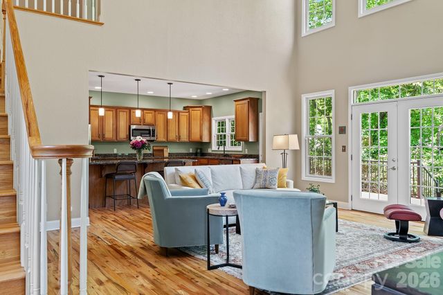 34 Carden Drive, Weaverville, NC 28787