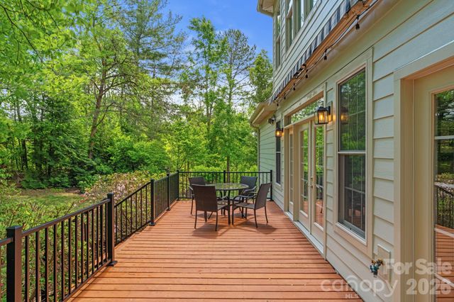 34 Carden Drive, Weaverville, NC 28787