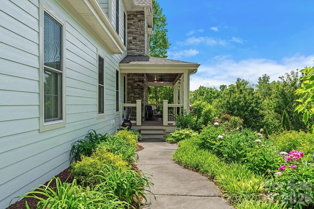 34 Carden Drive, Weaverville, NC 28787