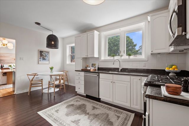 1918 Colfax Street 3, Evanston, IL 60201