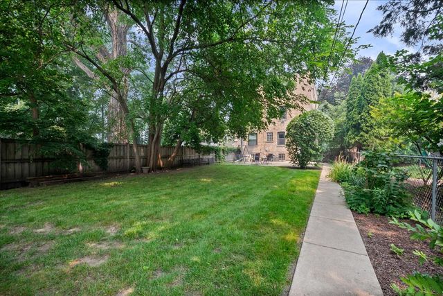 1918 Colfax Street 3, Evanston, IL 60201