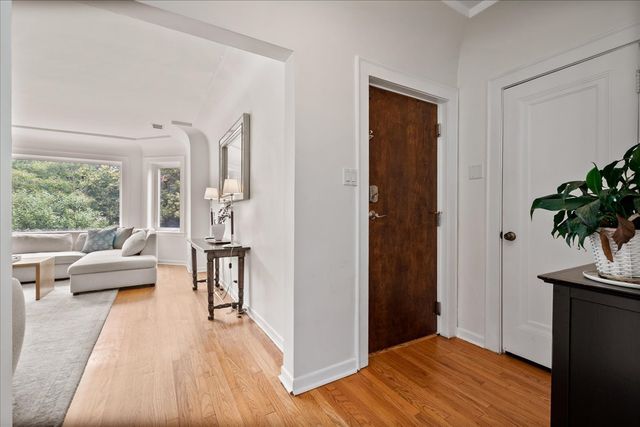 1918 Colfax Street 3, Evanston, IL 60201