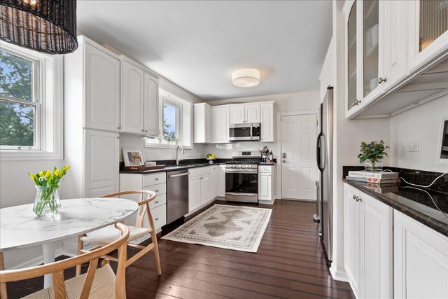 1918 Colfax Street 3, Evanston, IL 60201