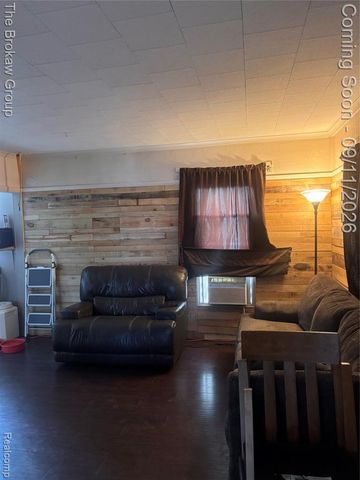 1115 W 2nd Street, Flint, MI 48503