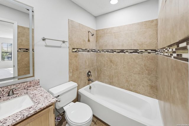 818 MEADOW DL, Converse, TX 78109