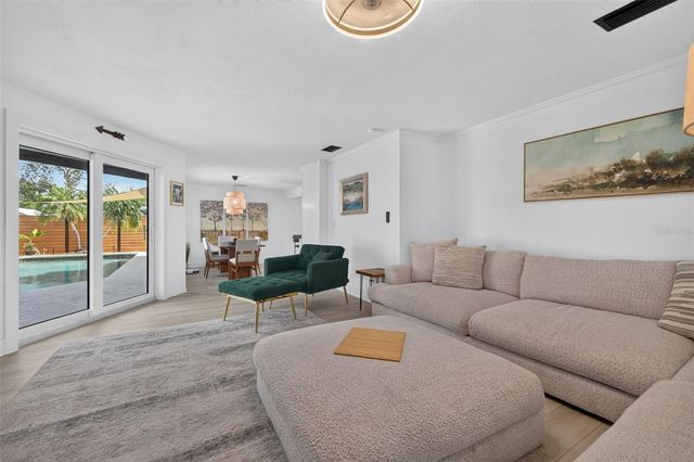 7566 20TH STREET N, St Petersburg, FL 33702