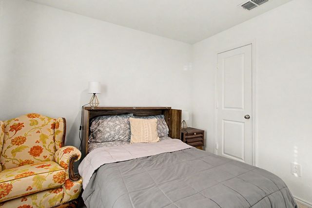 1517 Oak Creek Drive, Hutchins, TX 75141