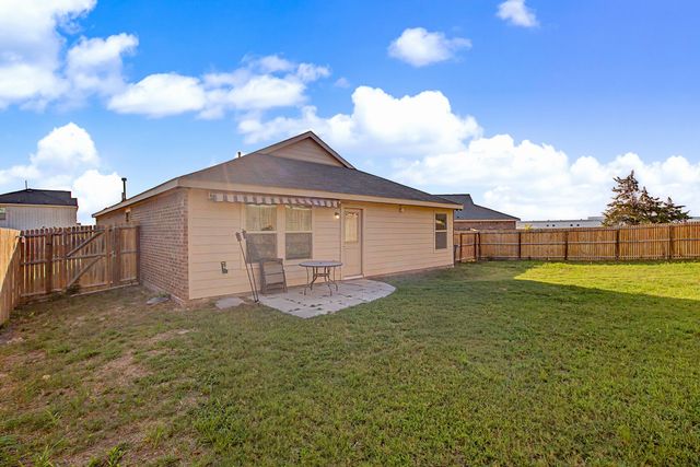 1517 Oak Creek Drive, Hutchins, TX 75141
