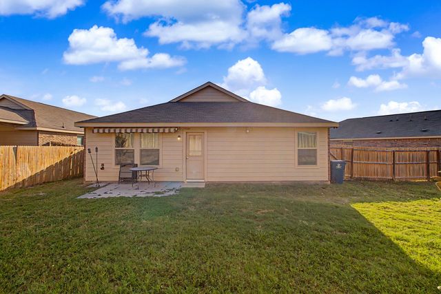 1517 Oak Creek Drive, Hutchins, TX 75141