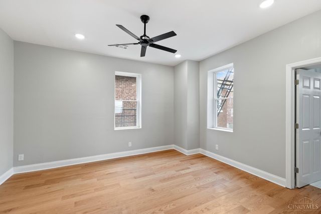 3206 Gilbert Avenue, Cincinnati, OH 45207