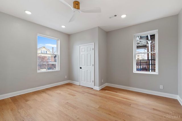 3206 Gilbert Avenue, Cincinnati, OH 45207