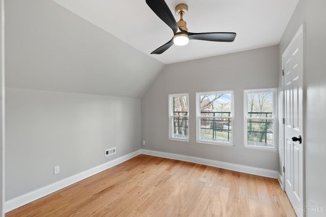 3206 Gilbert Avenue, Cincinnati, OH 45207