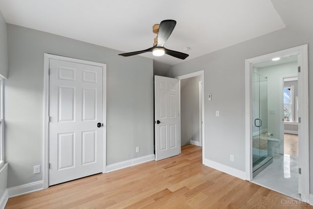 3206 Gilbert Avenue, Cincinnati, OH 45207