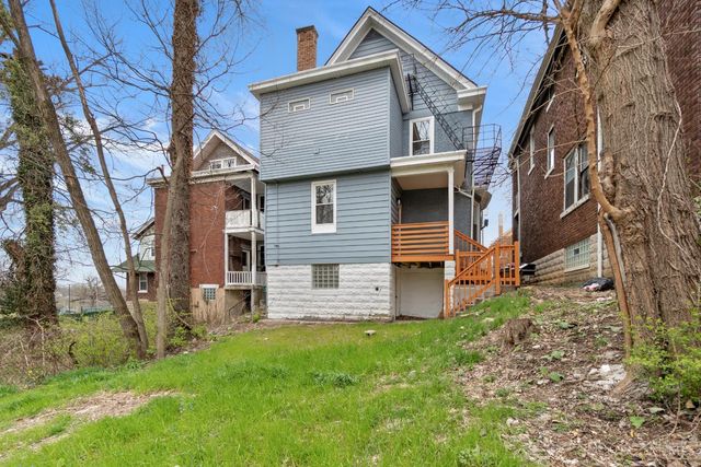 3206 Gilbert Avenue, Cincinnati, OH 45207