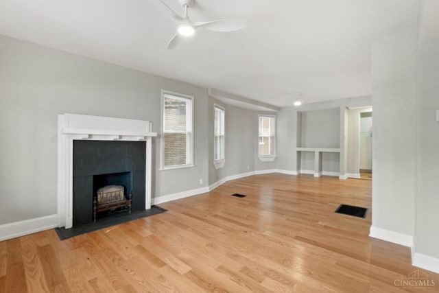 3206 Gilbert Avenue, Cincinnati, OH 45207