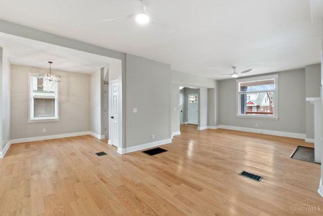 3206 Gilbert Avenue, Cincinnati, OH 45207