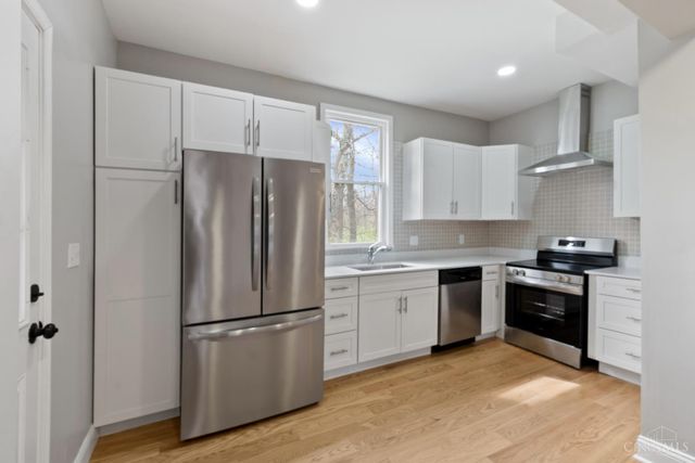 3206 Gilbert Avenue, Cincinnati, OH 45207