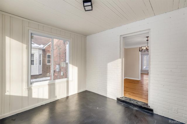 17161 Ward Avenue, Detroit, MI 48235