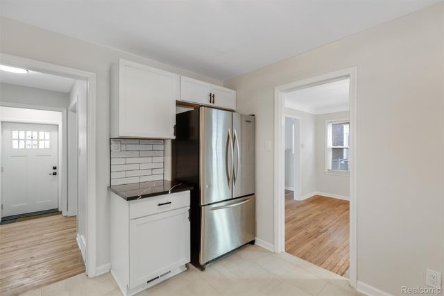 17161 Ward Avenue, Detroit, MI 48235