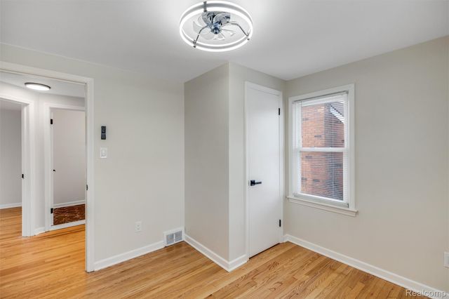 17161 Ward Avenue, Detroit, MI 48235