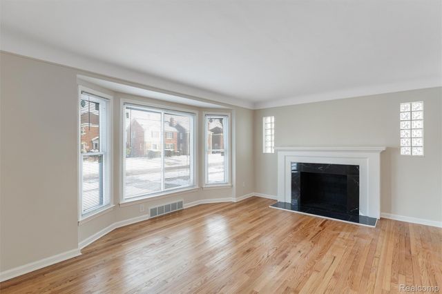 17161 Ward Avenue, Detroit, MI 48235