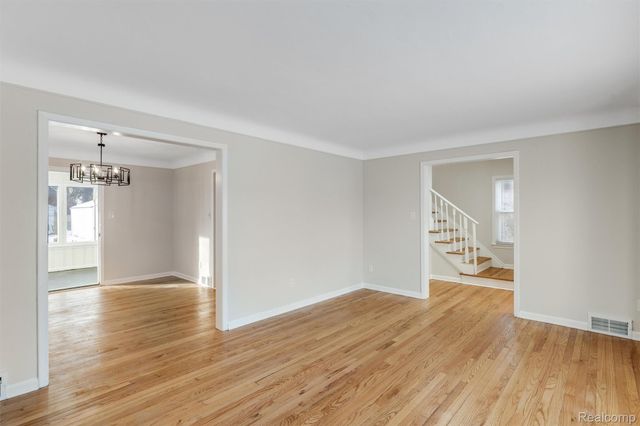 17161 Ward Avenue, Detroit, MI 48235