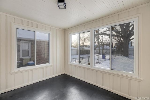 17161 Ward Avenue, Detroit, MI 48235