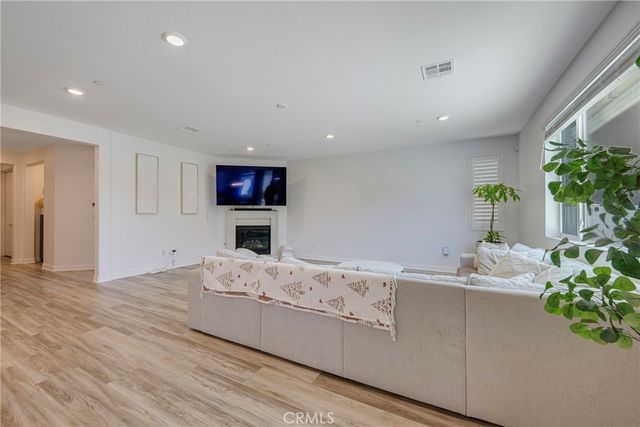 2388 Crater, Rialto, CA 92377