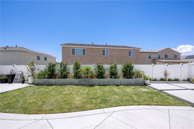 2388 Crater, Rialto, CA 92377