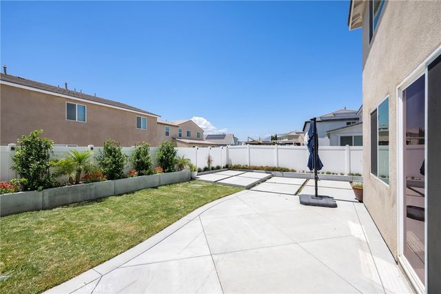2388 Crater, Rialto, CA 92377