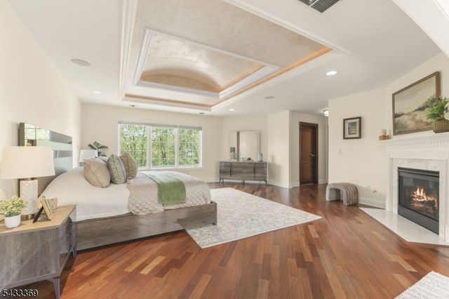 9 Lafayette Dr, Livingston Twp., NJ 07039