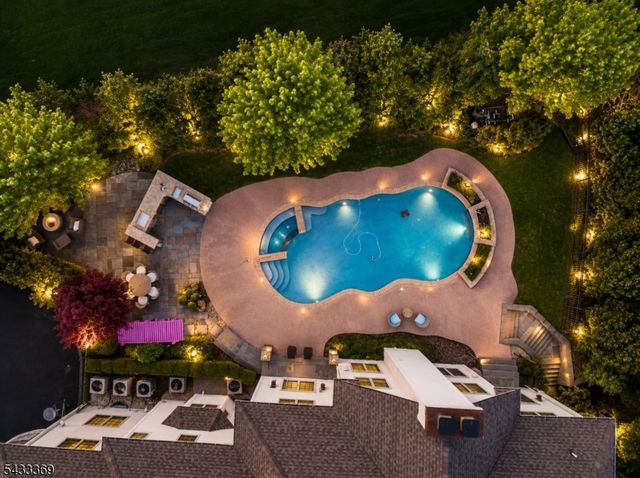 9 Lafayette Dr, Livingston Twp., NJ 07039