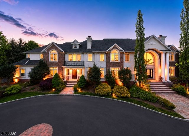 9 Lafayette Dr, Livingston Twp., NJ 07039