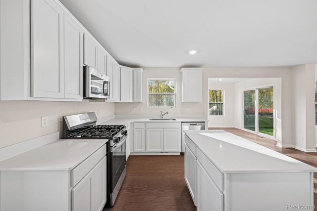 4246 Cedar Lane, Grand Blanc Charter Township, MI 48439