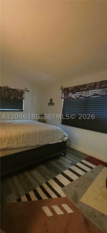 772 Gardenia Dr, Royal Palm Beach, FL 33411