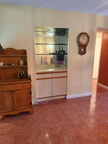 9440 SW 8th Street 110, Boca Raton, FL 33428