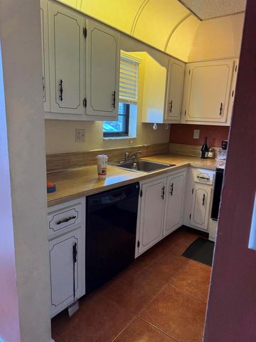 9440 SW 8th Street 110, Boca Raton, FL 33428