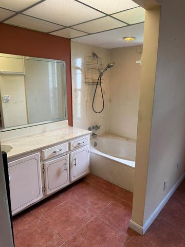 9440 SW 8th Street 110, Boca Raton, FL 33428