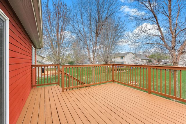 1490 Fireside Road, Waconia, MN 55387