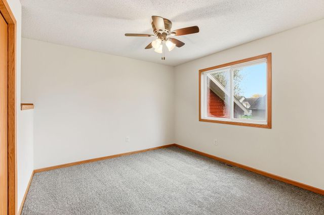 1490 Fireside Road, Waconia, MN 55387