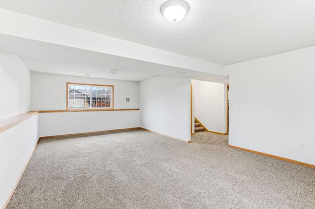 1490 Fireside Road, Waconia, MN 55387