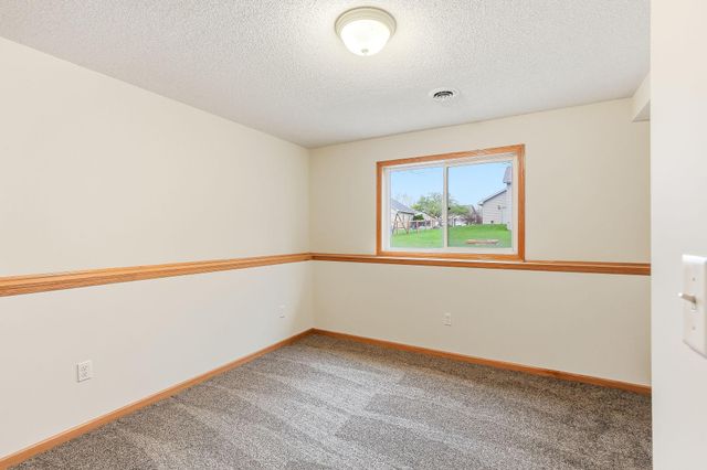 1490 Fireside Road, Waconia, MN 55387