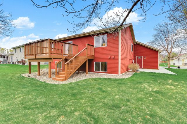 1490 Fireside Road, Waconia, MN 55387