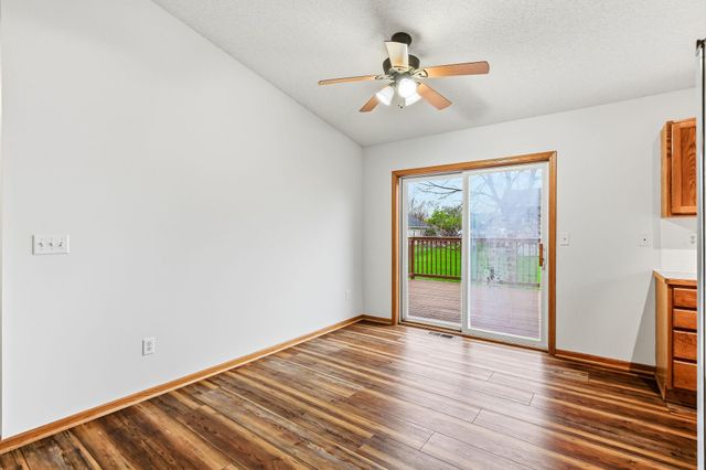 1490 Fireside Road, Waconia, MN 55387