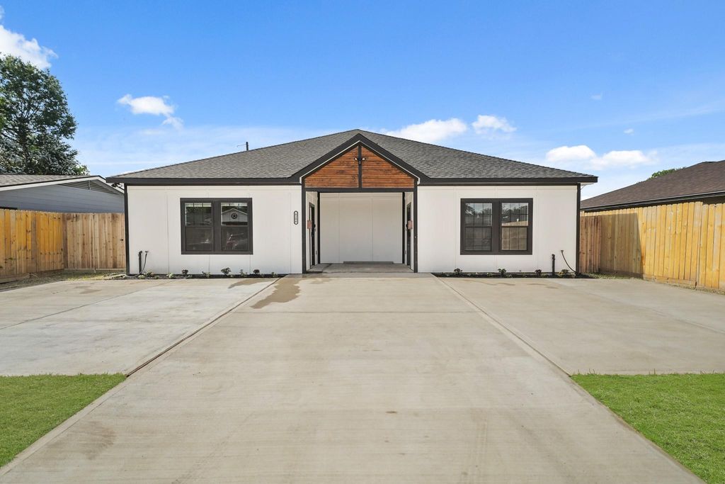 6206 Lyndhurst Drive Drive AB, Houston, TX 77087