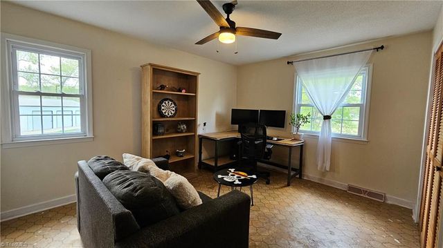 140 Allen Road, Reidsville, NC 27320