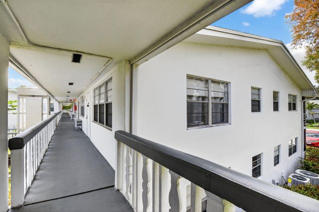 313 Durham Circle I, Deerfield Beach, FL 33442